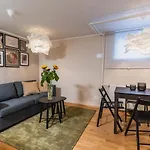 Valentina Apartman *
